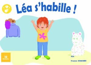 Léa s'habille
